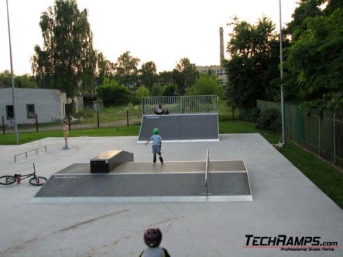 Скејтпарк во Отвоцк 