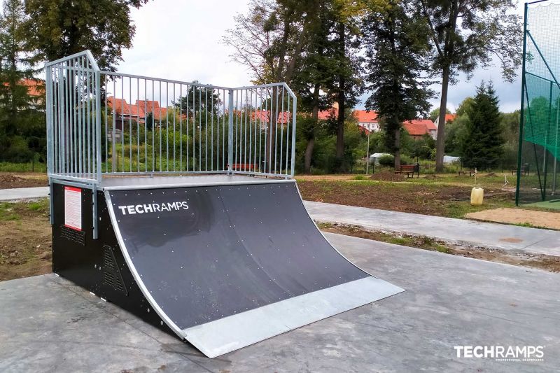 Quarter Pipe - скейтпарк Orneta